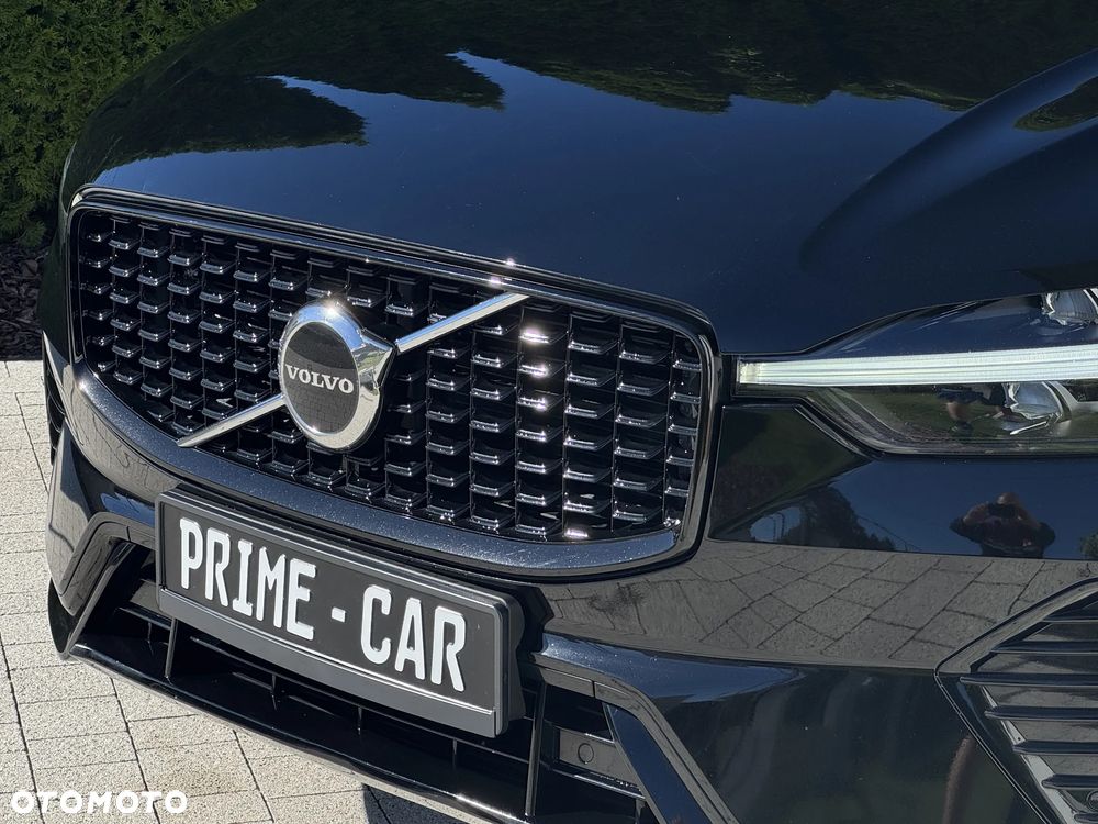 Volvo XC 60 B4 D AWD Plus Dark - 39