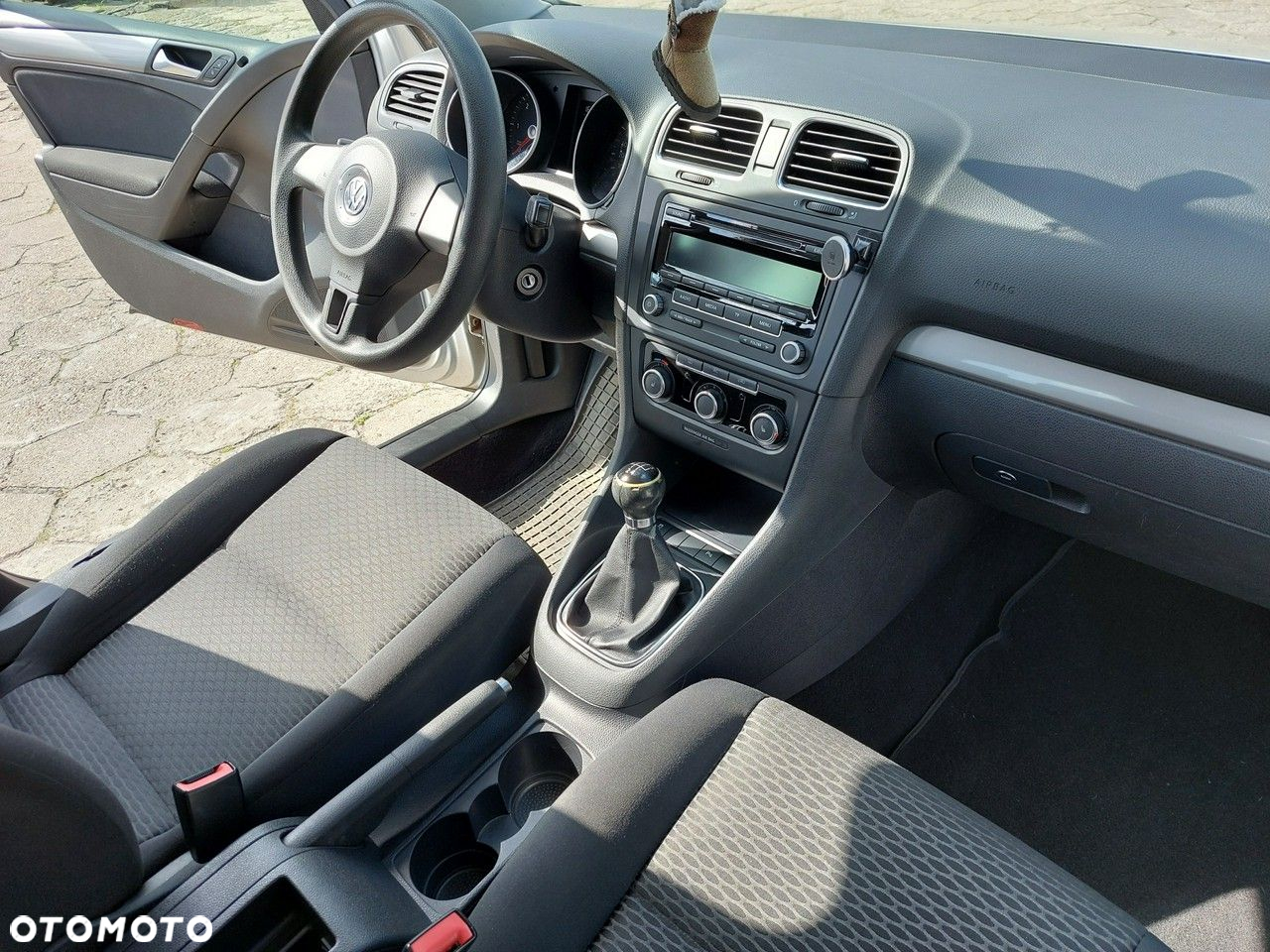 Volkswagen Golf - 10