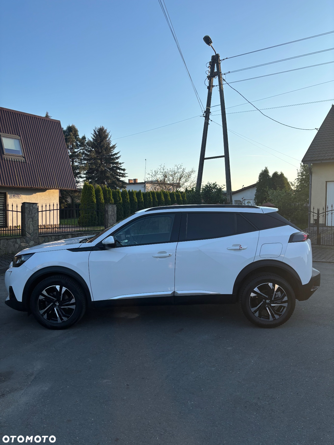 Peugeot 2008 PureTech 130 EAT8 Allure - 3