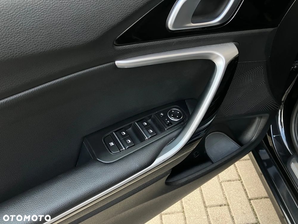 Kia Ceed 1.6 GDI PHEV L Business Line DCT - 34