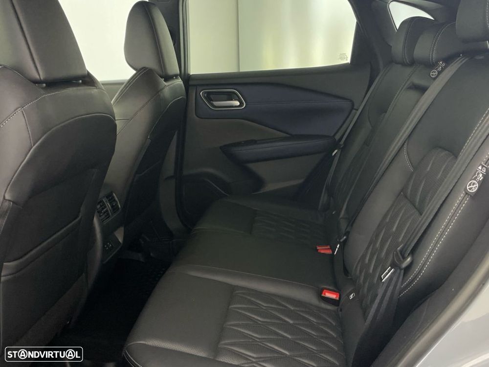 Nissan Qashqai 1.3 DIG-T Tekna - 12