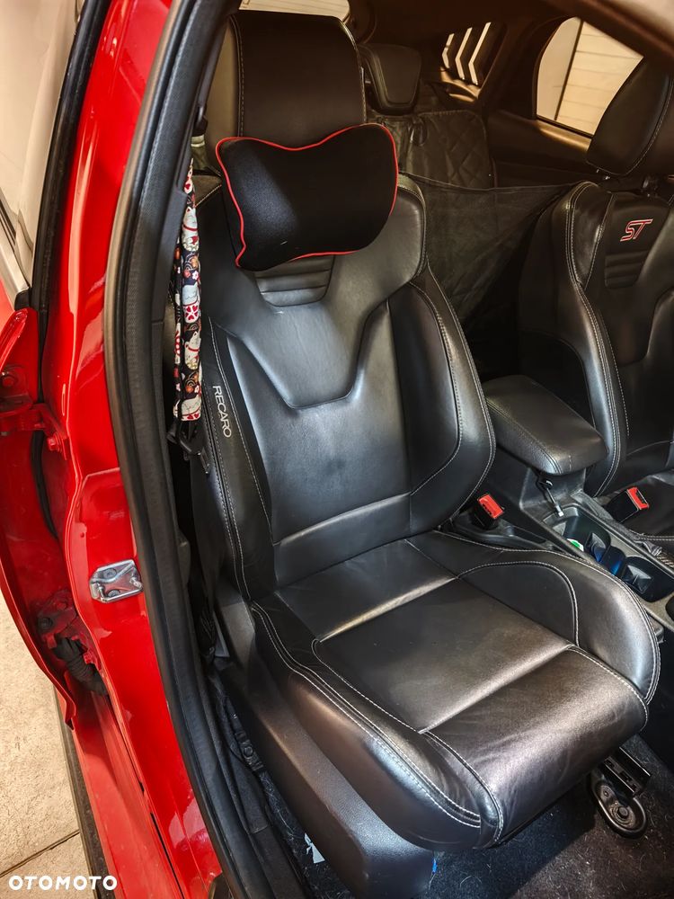 Ford Focus - 8