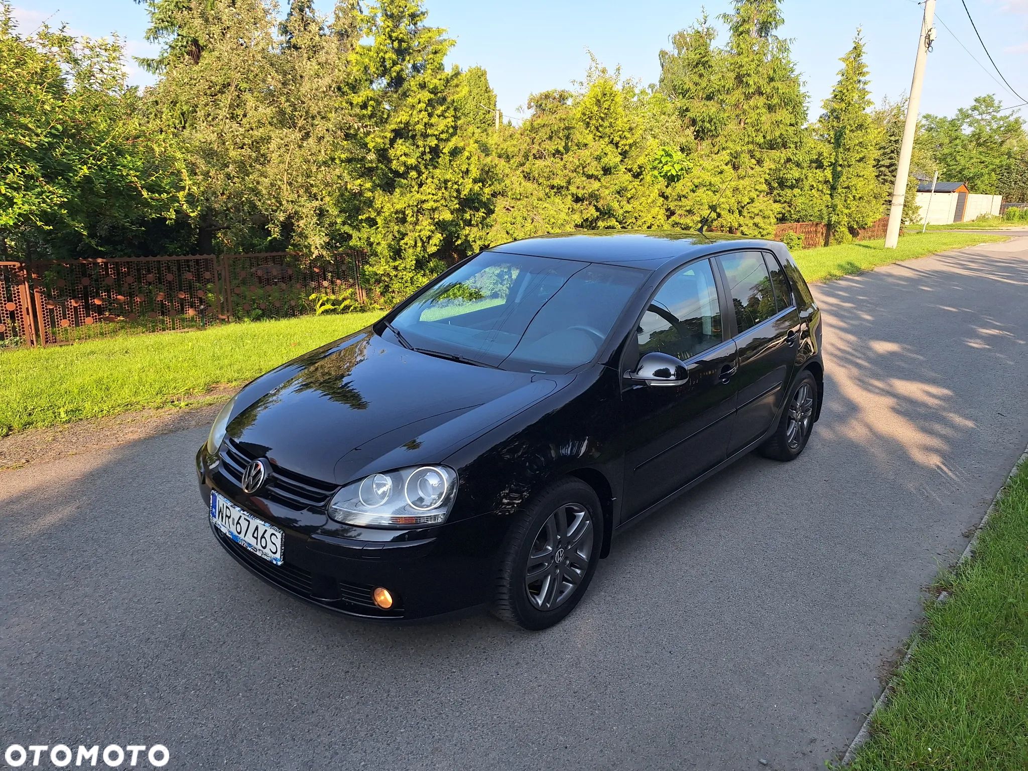 Volkswagen Golf - 1