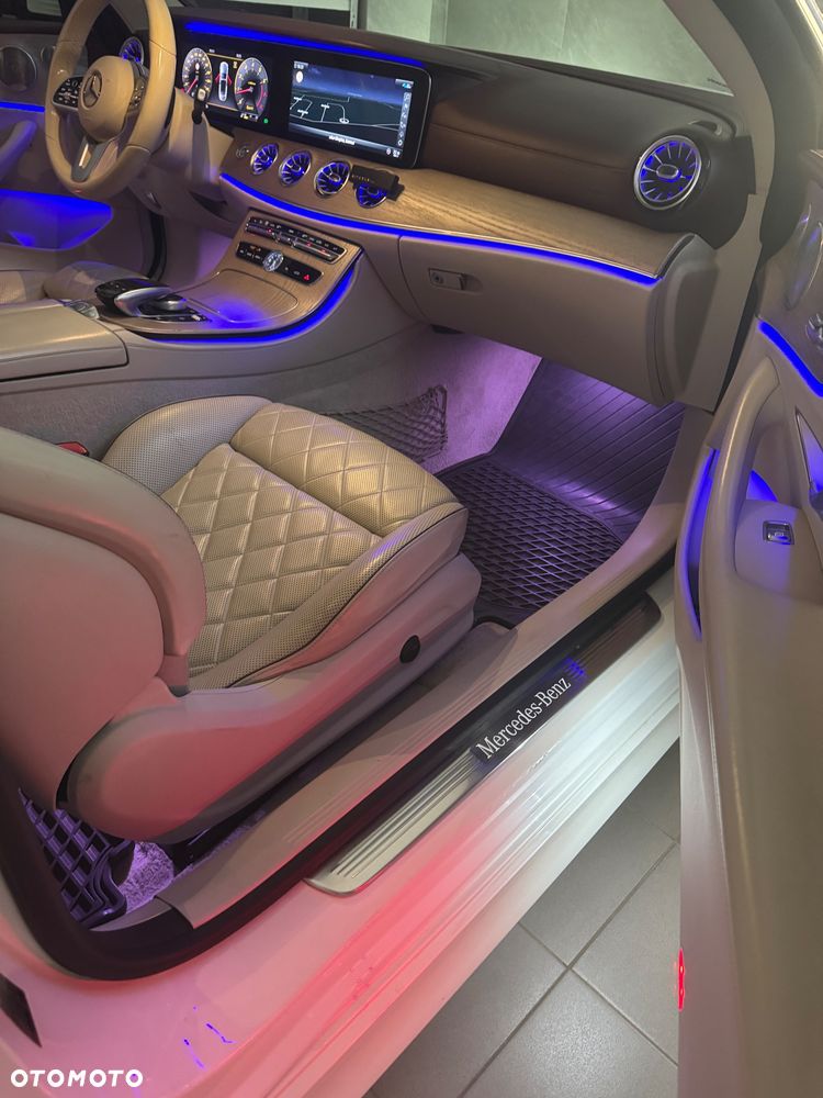 Mercedes-Benz Klasa E 200 4-Matic 9G-TRONIC - 6