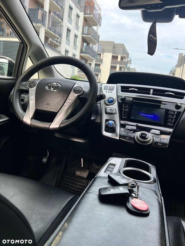 Toyota Prius+ (Hybrid) Comfort - 17