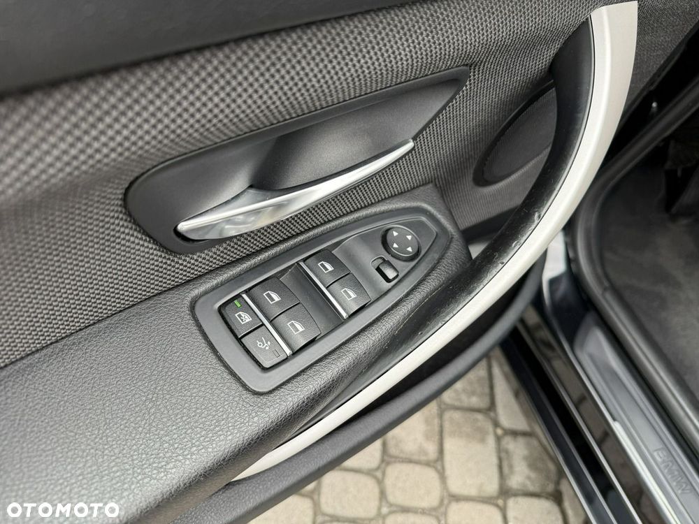 BMW 3GT 318d Sport Line - 18
