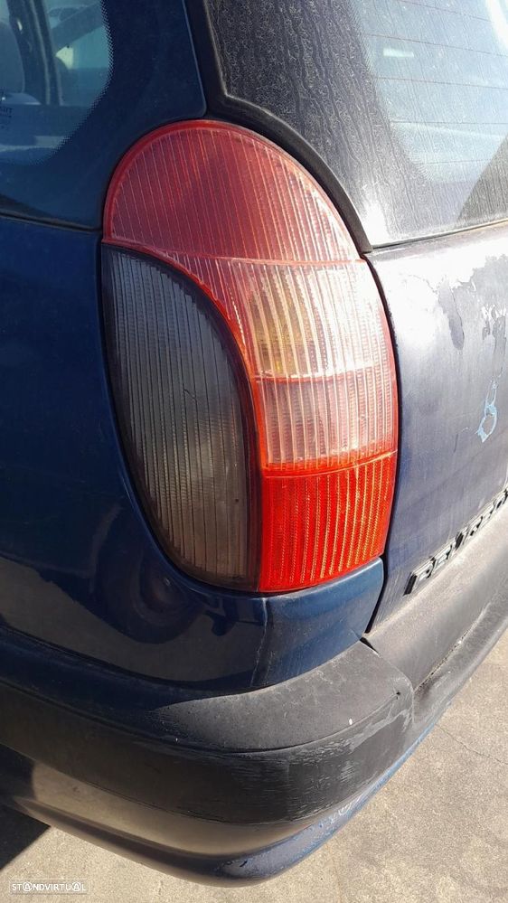 Farolim esquerdo PEUGEOT 306 Break (7E, N3, N5) - 2
