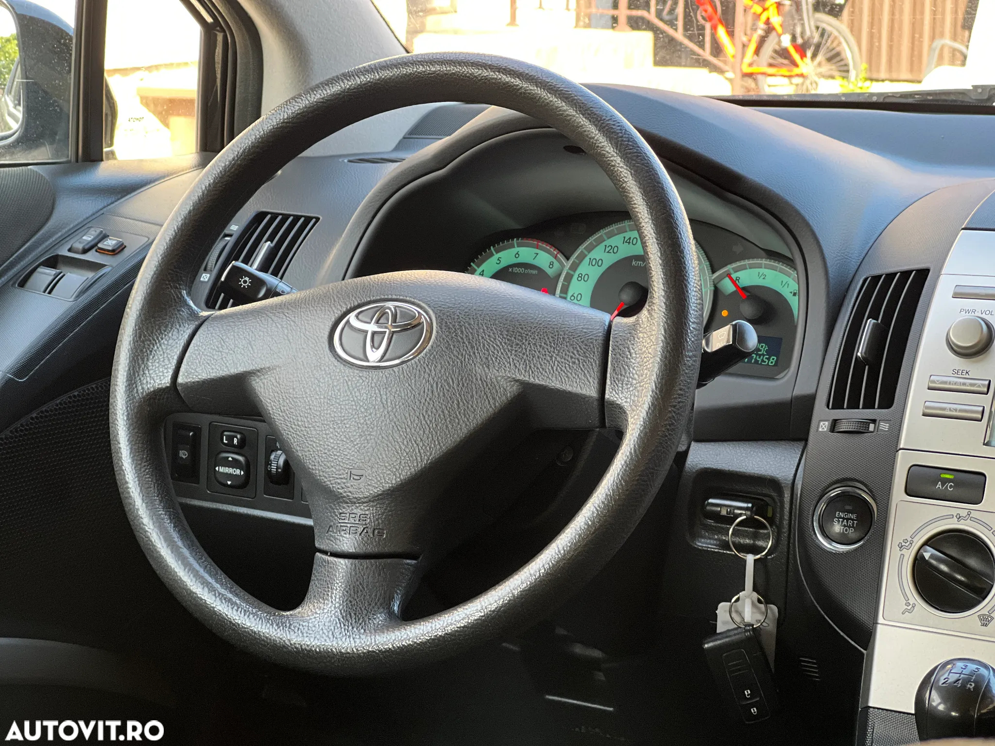 Toyota Corolla Verso 1.6 Luna - 8