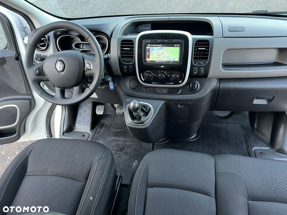 Renault Trafic - 13
