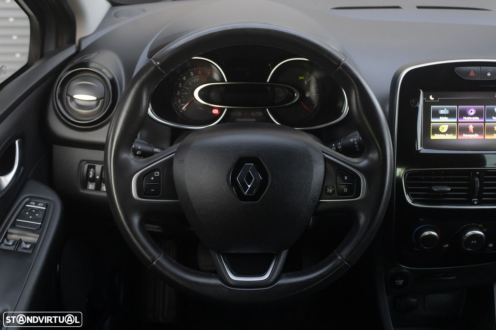 Renault Clio 0.9 TCe Limited - 13