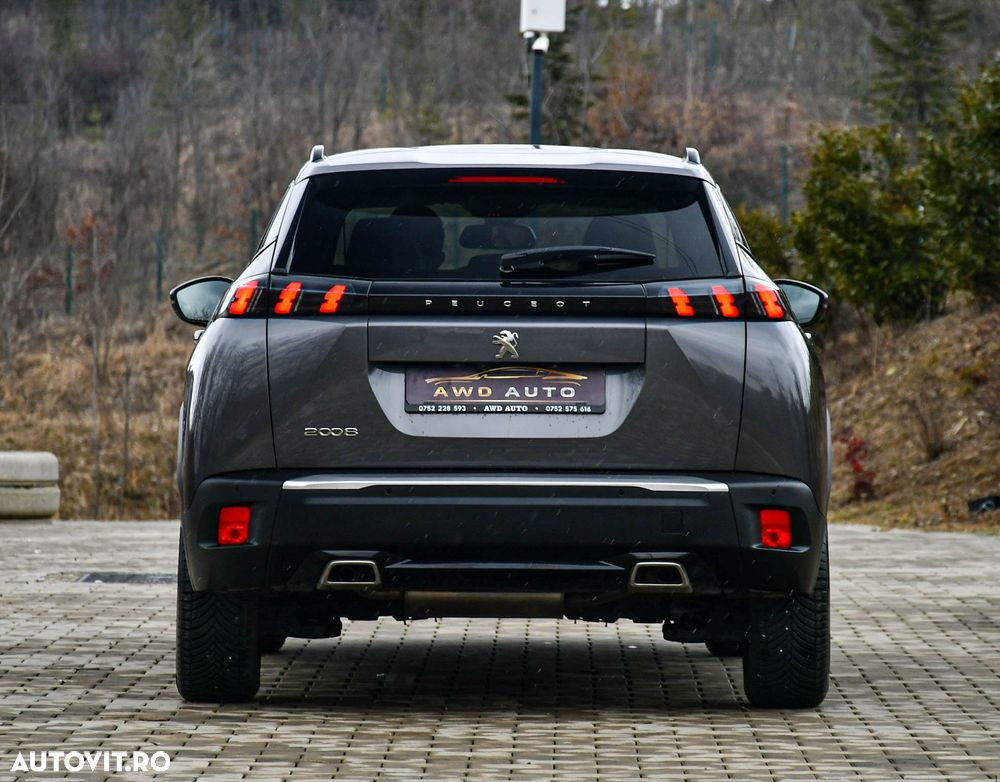 Peugeot 2008 PureTech 130 EAT8 Allure - 19