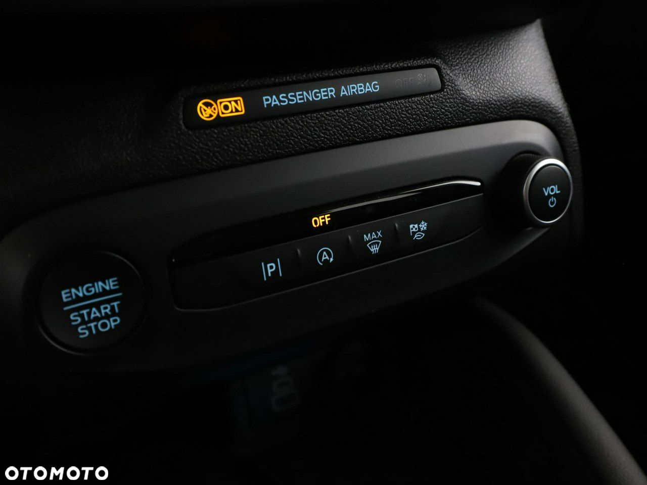 Ford Focus 1.0 EcoBoost Hybrid ACTIVE X - 30