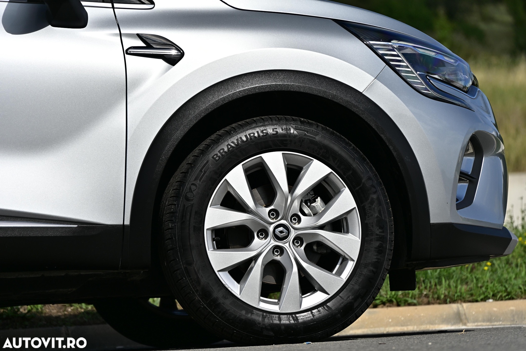 Renault Captur E-Tech PHEV 160 Techno - 13