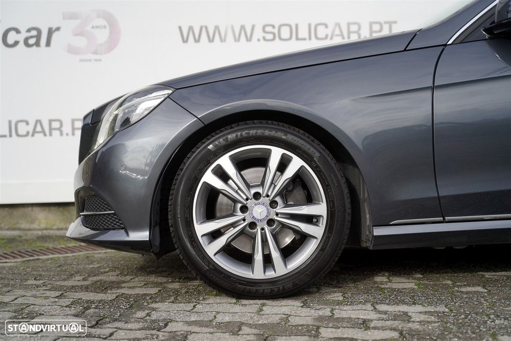 Mercedes-Benz E 300 Bluetec Hybrid Avantgarde - 11