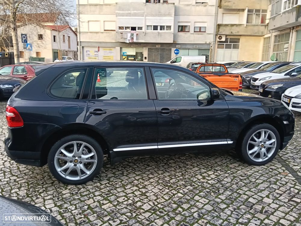 Porsche Cayenne Standard - 3