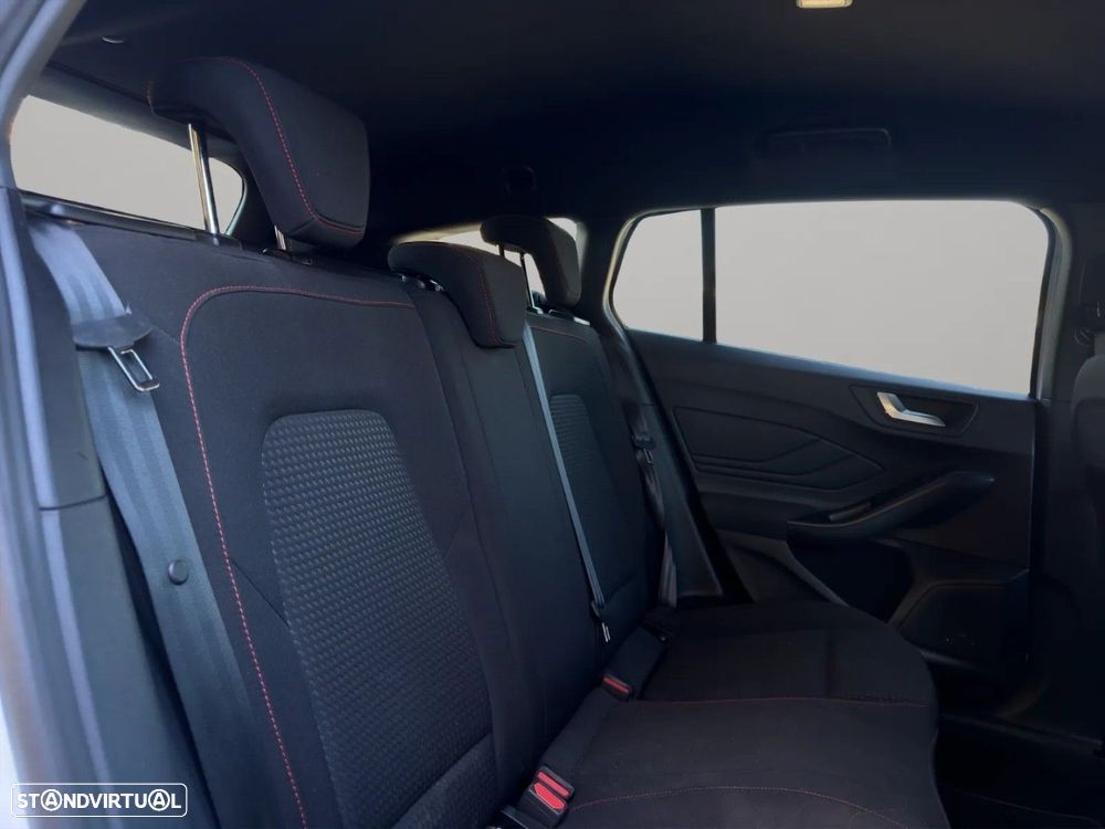 Ford Focus SW 1.0 EcoBoost MHEV ST-Line - 17