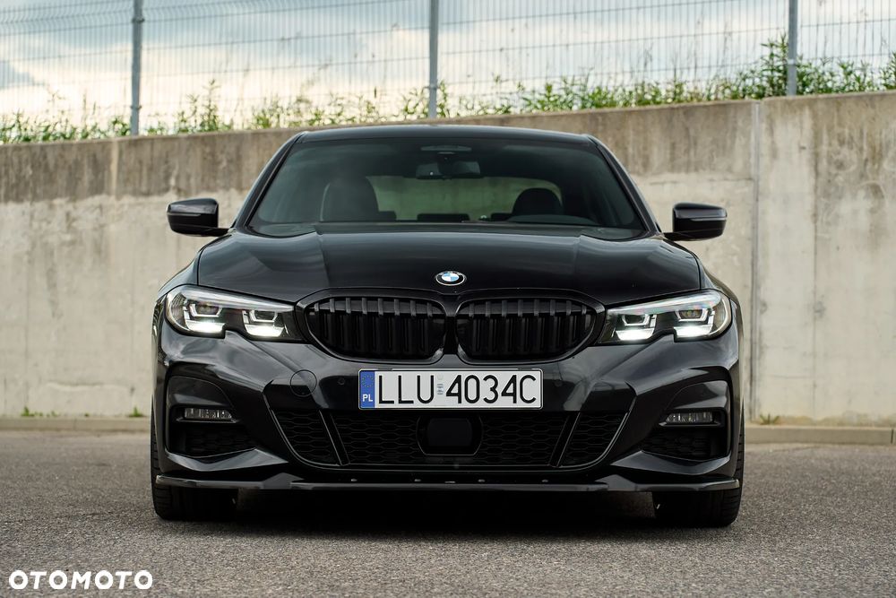 BMW Seria 3 320d xDrive mHEV M Sport sport - 2