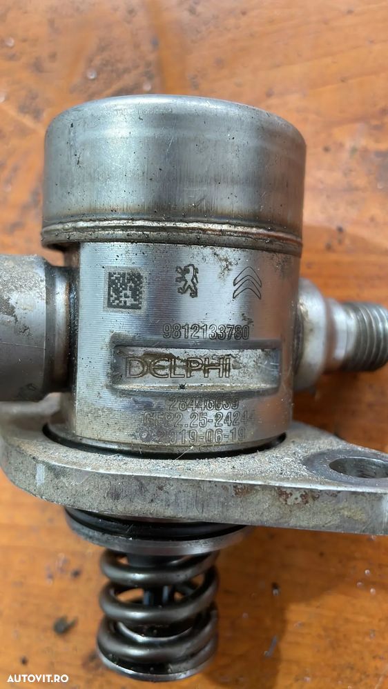 Pompa injectie hn05 1.2 b peugeot 2008 208 3008 citroen c4 9812133780