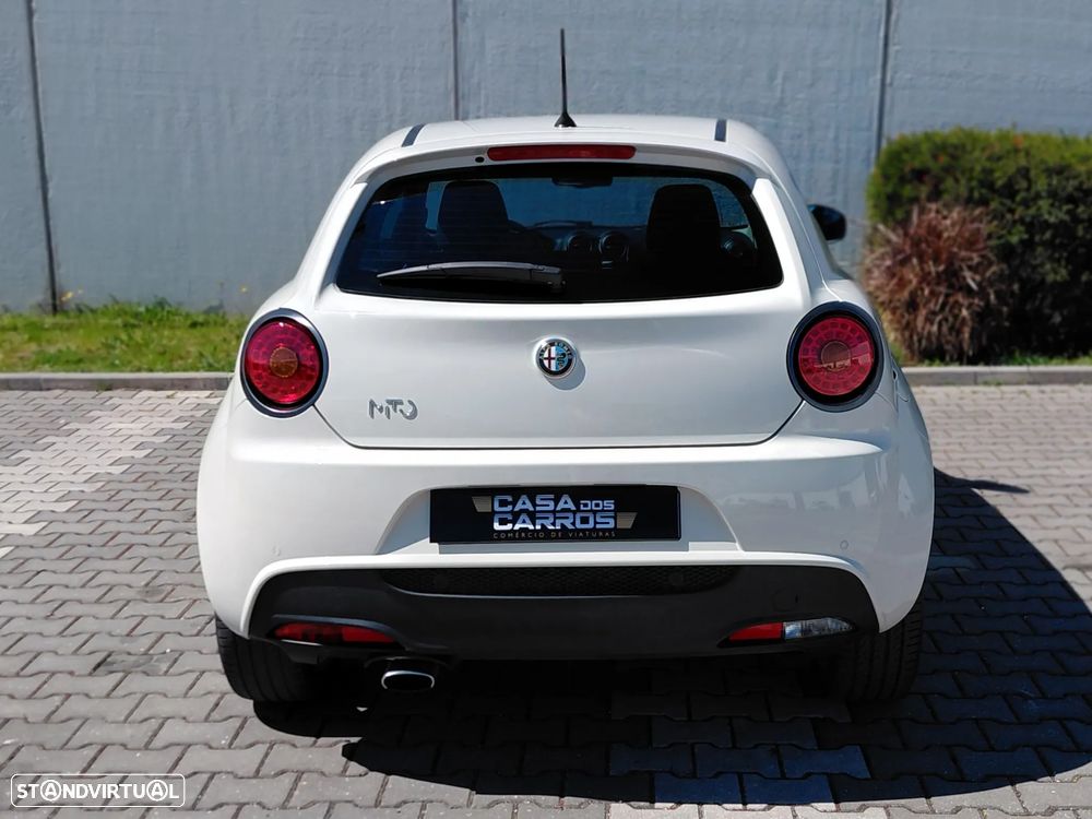 Alfa Romeo MiTo - 12