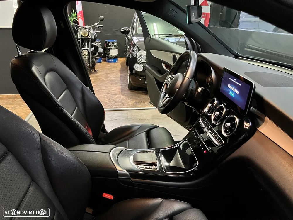 Mercedes-Benz GLC 300 de Coupé 4Matic - 21