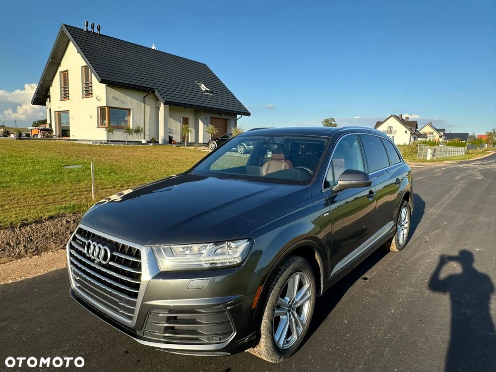 Audi Q7 3.0 TFSI Quattro Tiptronic - 1