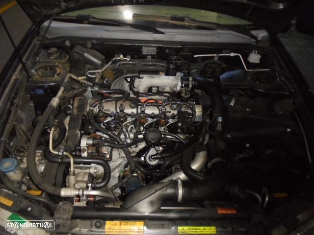 Carro MOT: D4192T3 CXVEL: M56L2 VOLVO  V40 1 FASE 2  2004 1.9D 115CV 5P PRETO DIESEL - 8