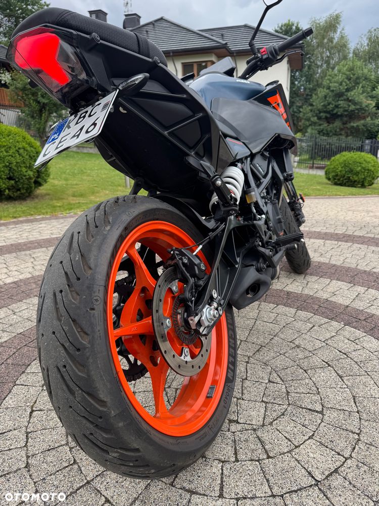 KTM Duke 125 - 8