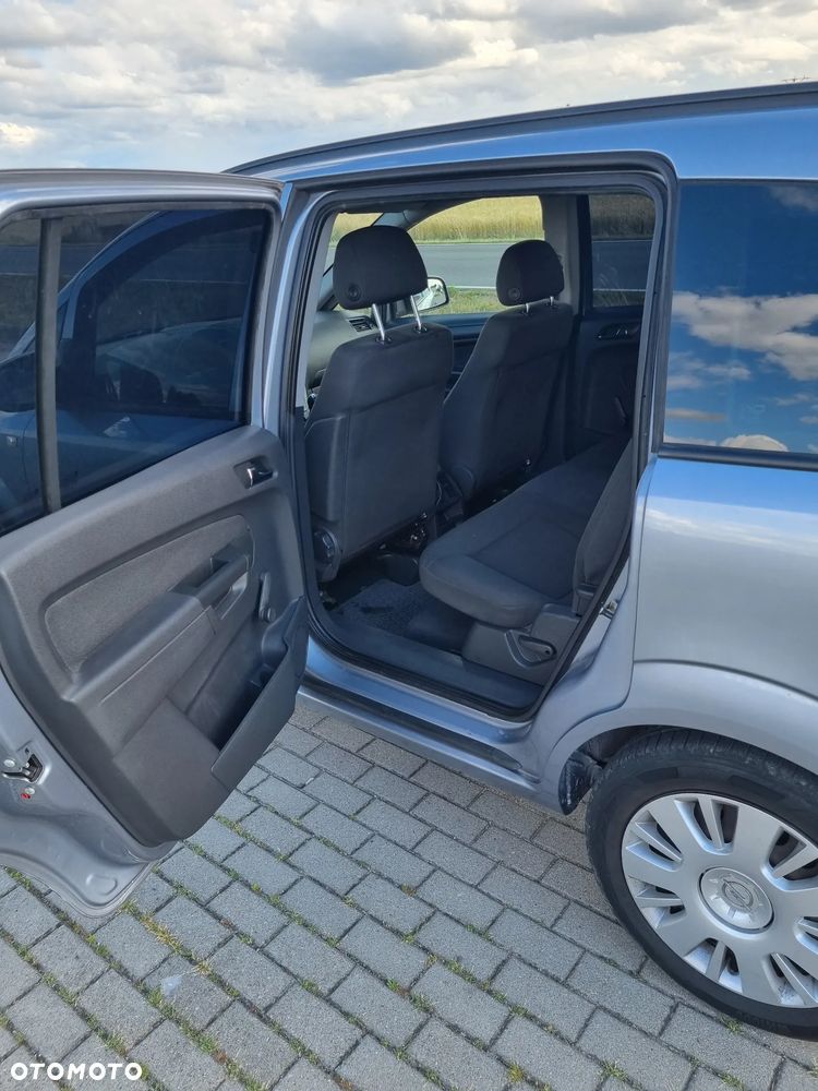 Opel Zafira 1.6 Cosmo - 8