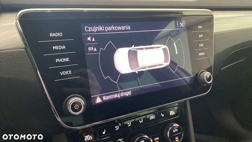 Skoda Superb 2.0 TDI SCR Ambition DSG - 18