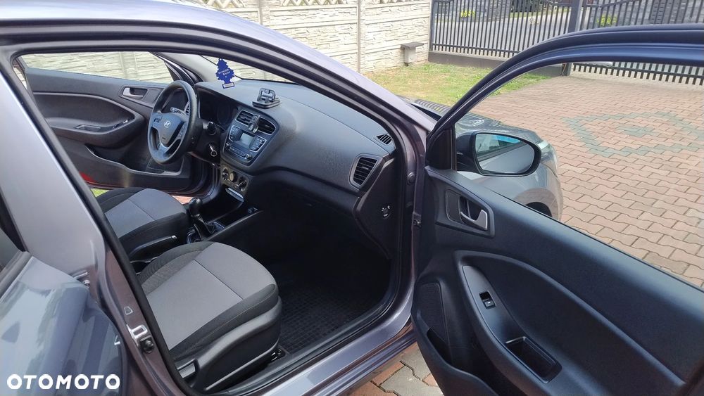 Hyundai i20 1.2 Comfort - 4