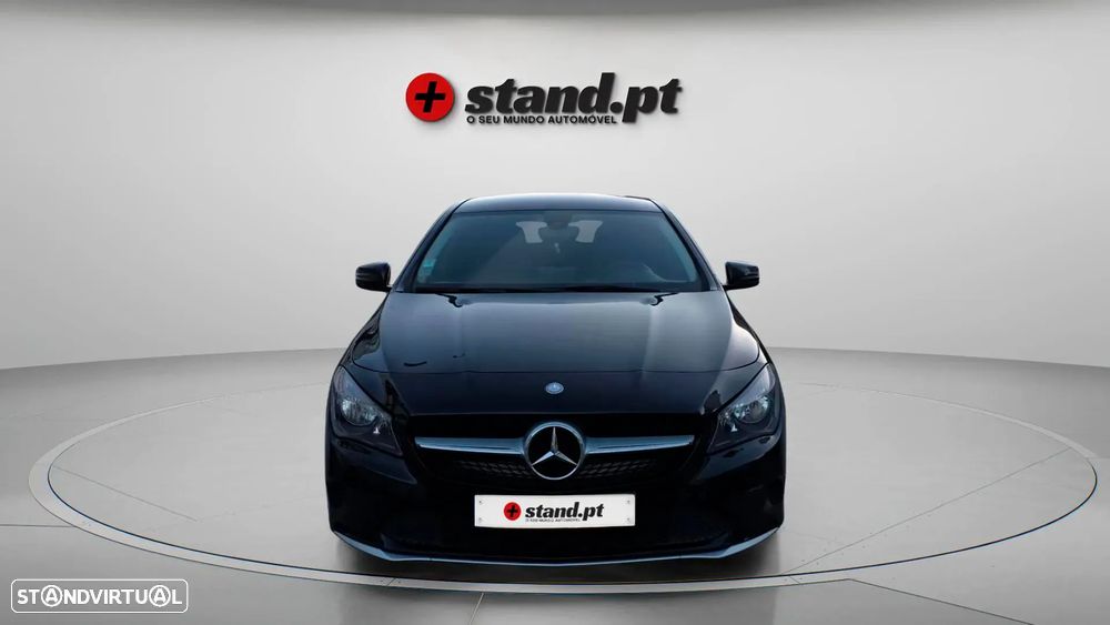 Mercedes-Benz CLA 180 Shooting Brake d AMG Line - 2