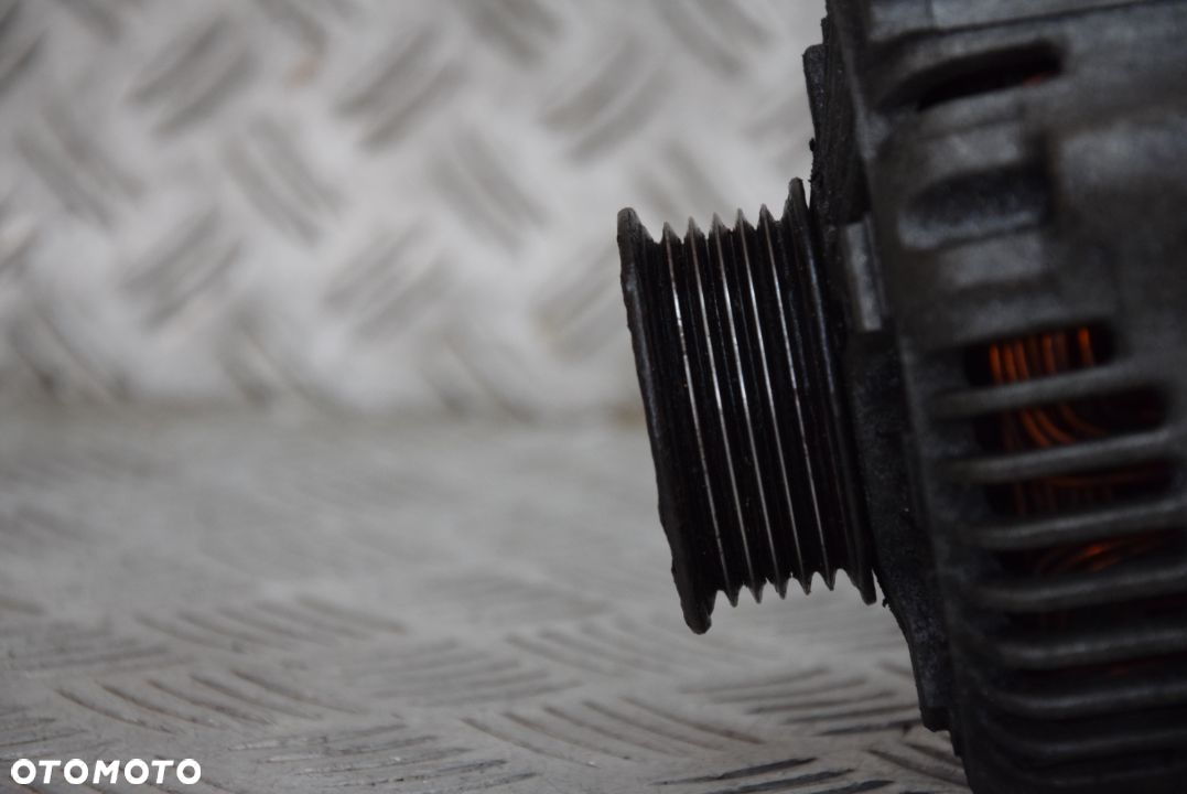 JEEP CHEROKEE KJ 3.7 V6 ALTERNATOR - 9