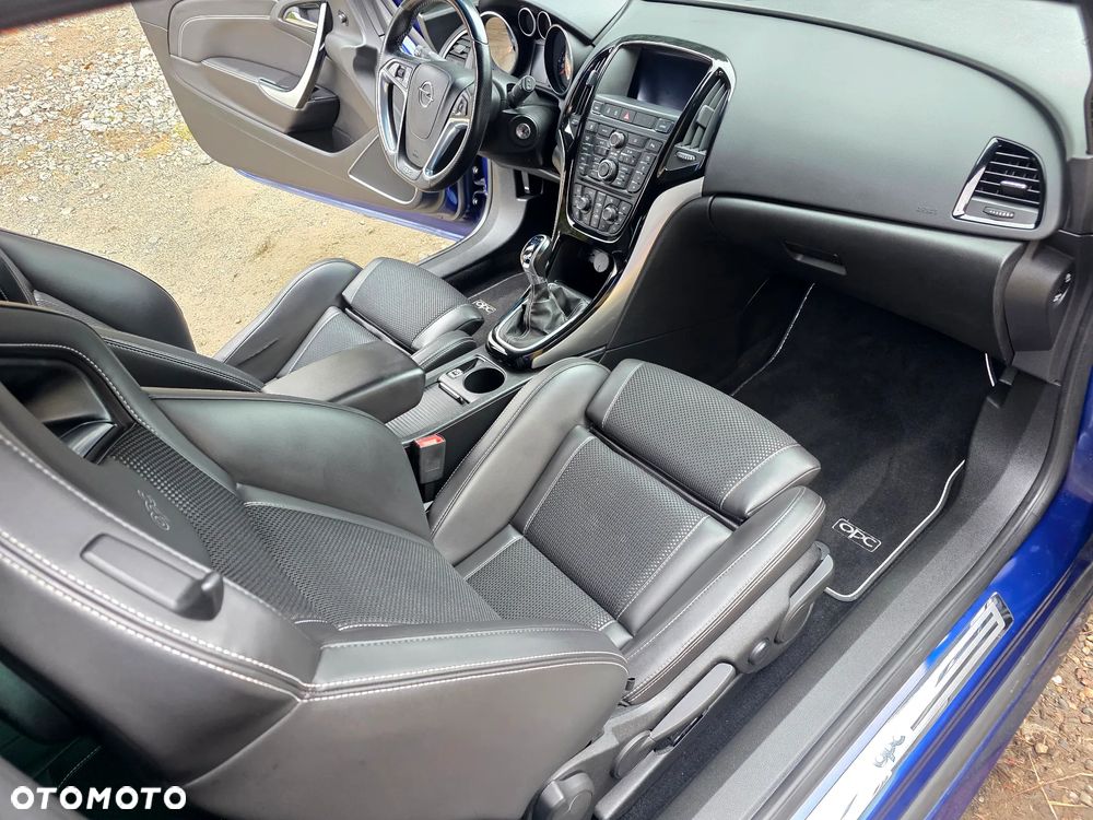 Opel Astra OPC Start/Stop - 7