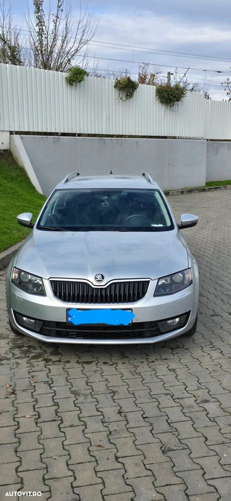 Skoda Octavia Combi Diesel 2.0 TDI Style - 22