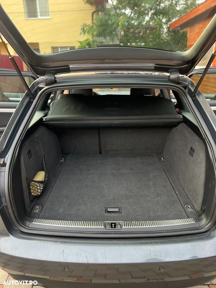 Audi A4 Avant 2.0 TDI - 8