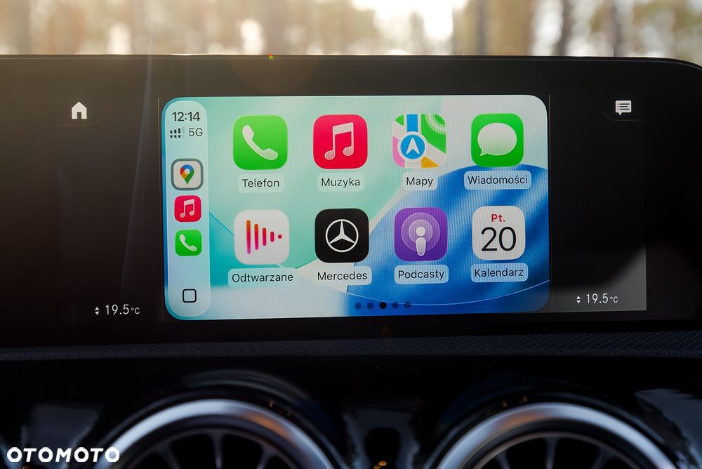 Mercedes-Benz CLA 250 4-Matic AMG Line - 33