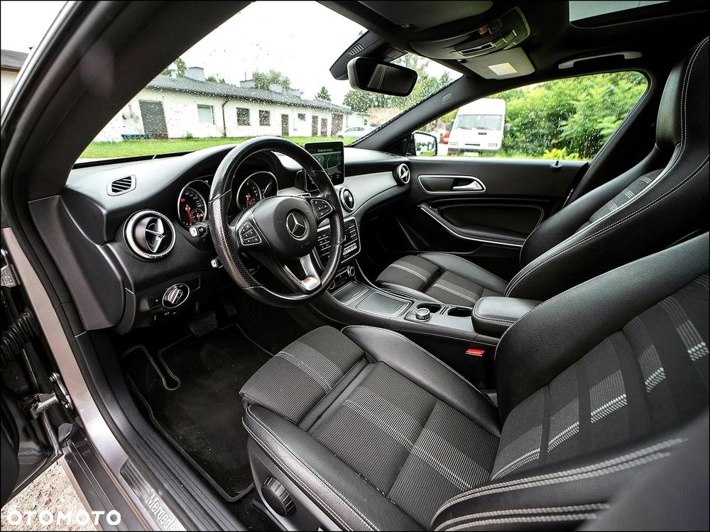Mercedes-Benz CLA - 14