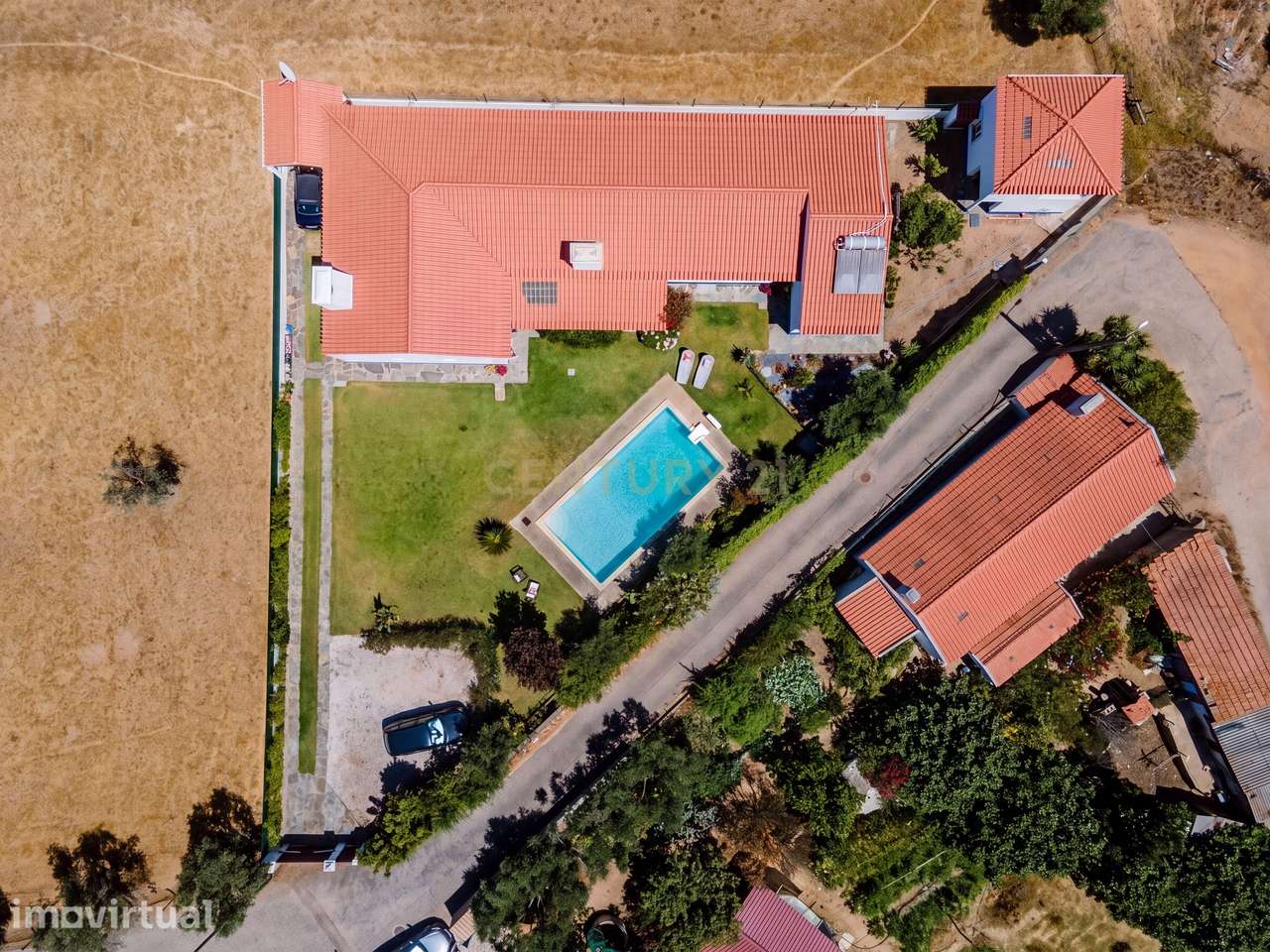 Moradia na Costa Alentejana de 4 Quartos e Arquitetura Tradicional com - Grande imagem: 2/43