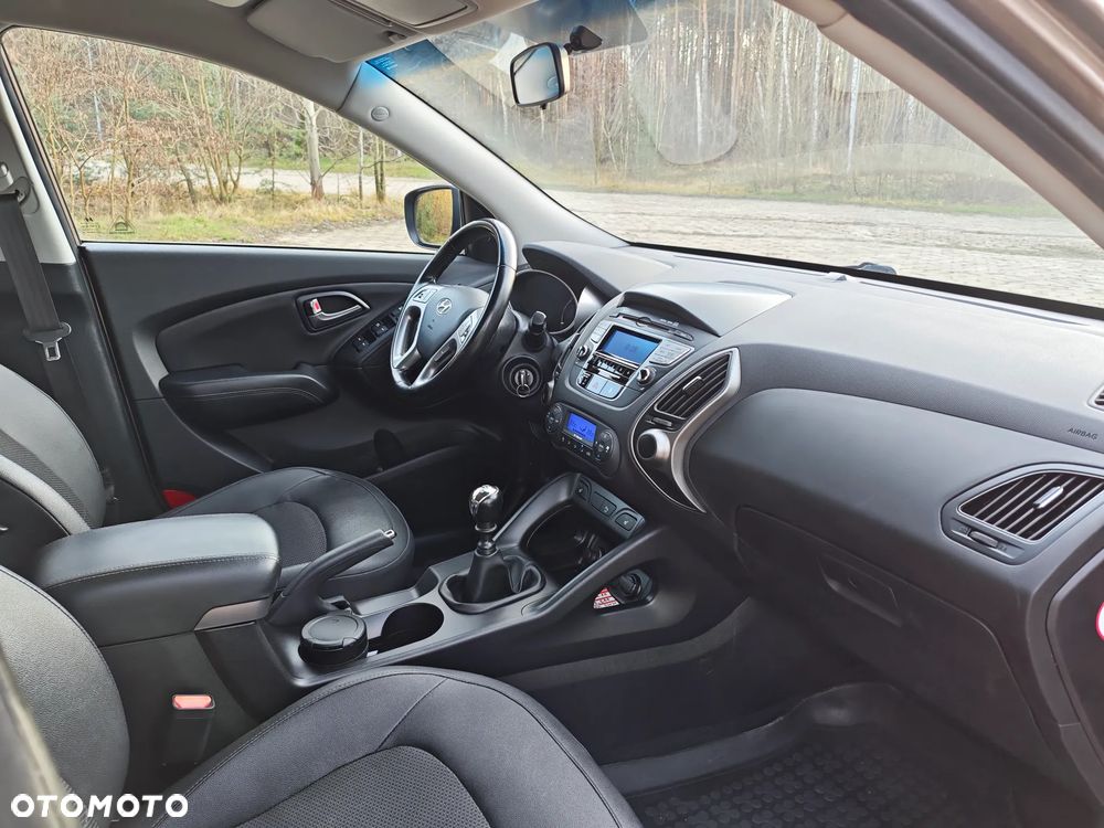 Hyundai ix35 1.7 CRDi 2WD blue Style - 24