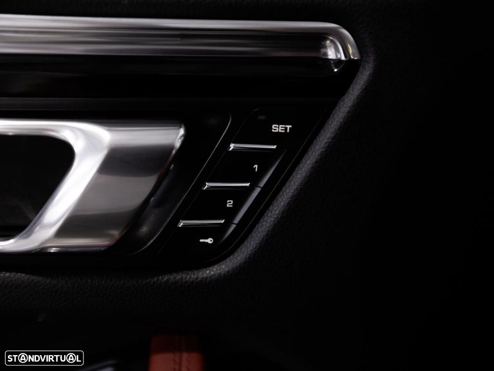 Porsche Macan S - 16