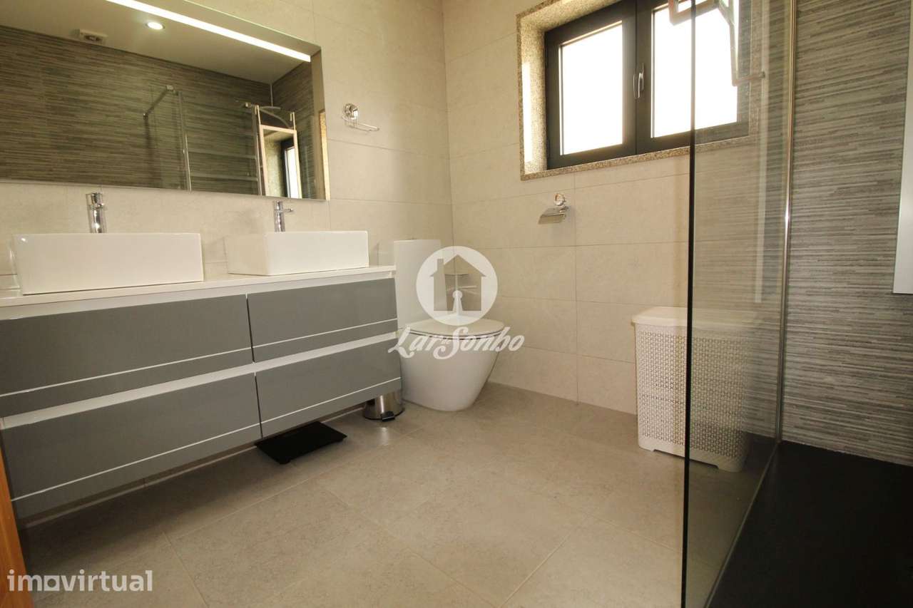 Moradia individual com piscina Fafe - Grande imagem: 4/16