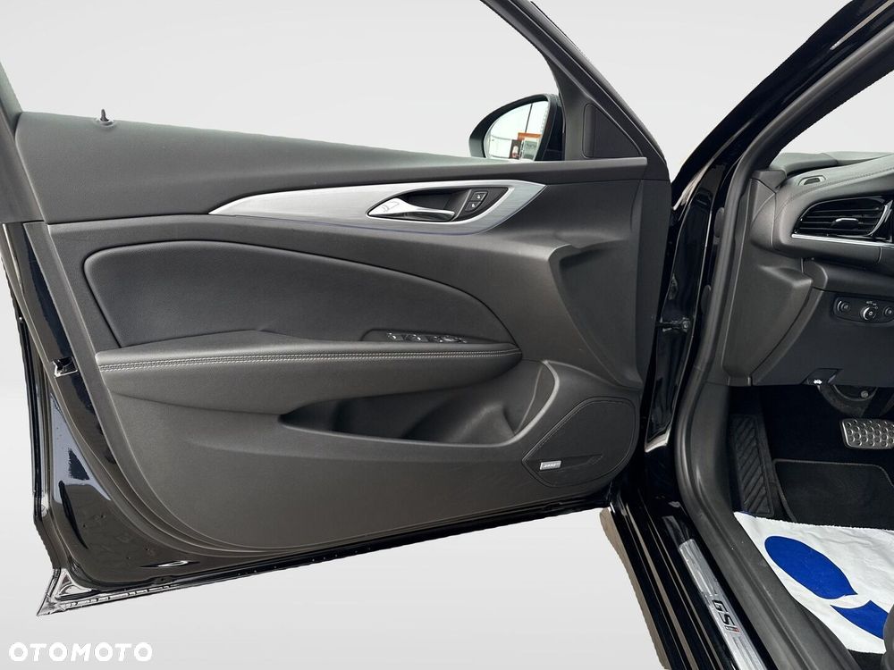 Opel Insignia 2.0 T 4x4 GSi S&S - 4