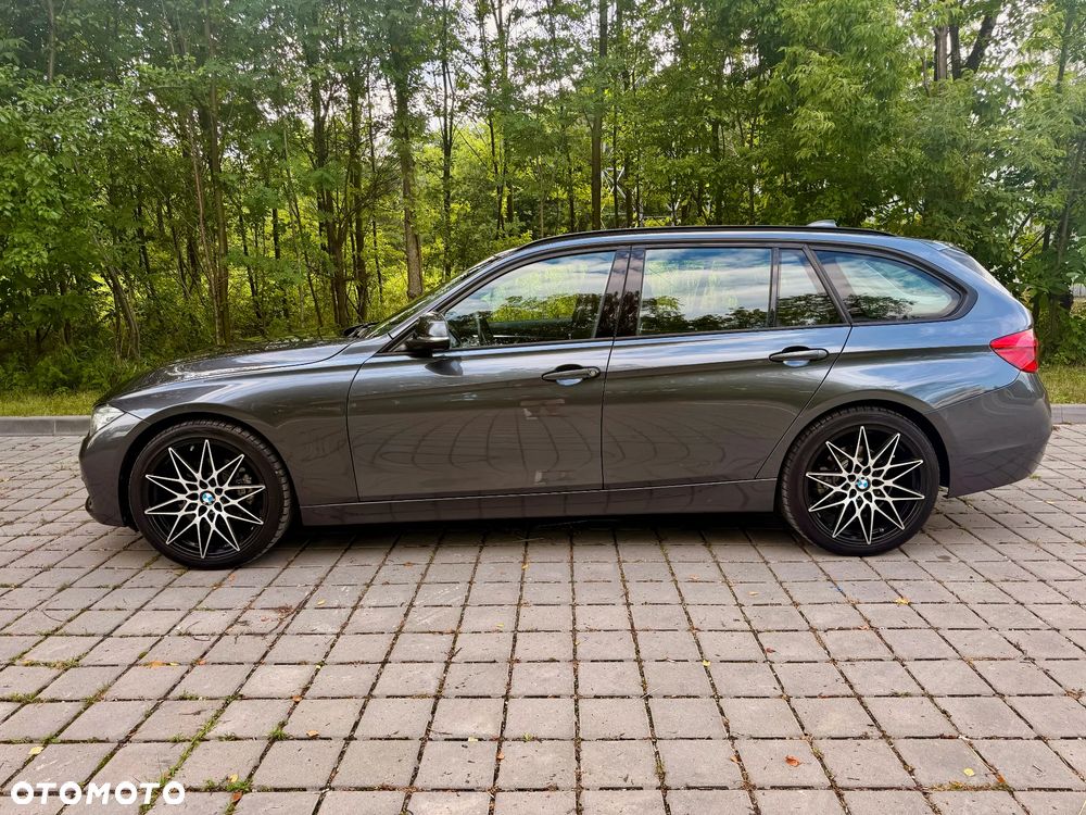 BMW Seria 3 318d Sport Line - 8
