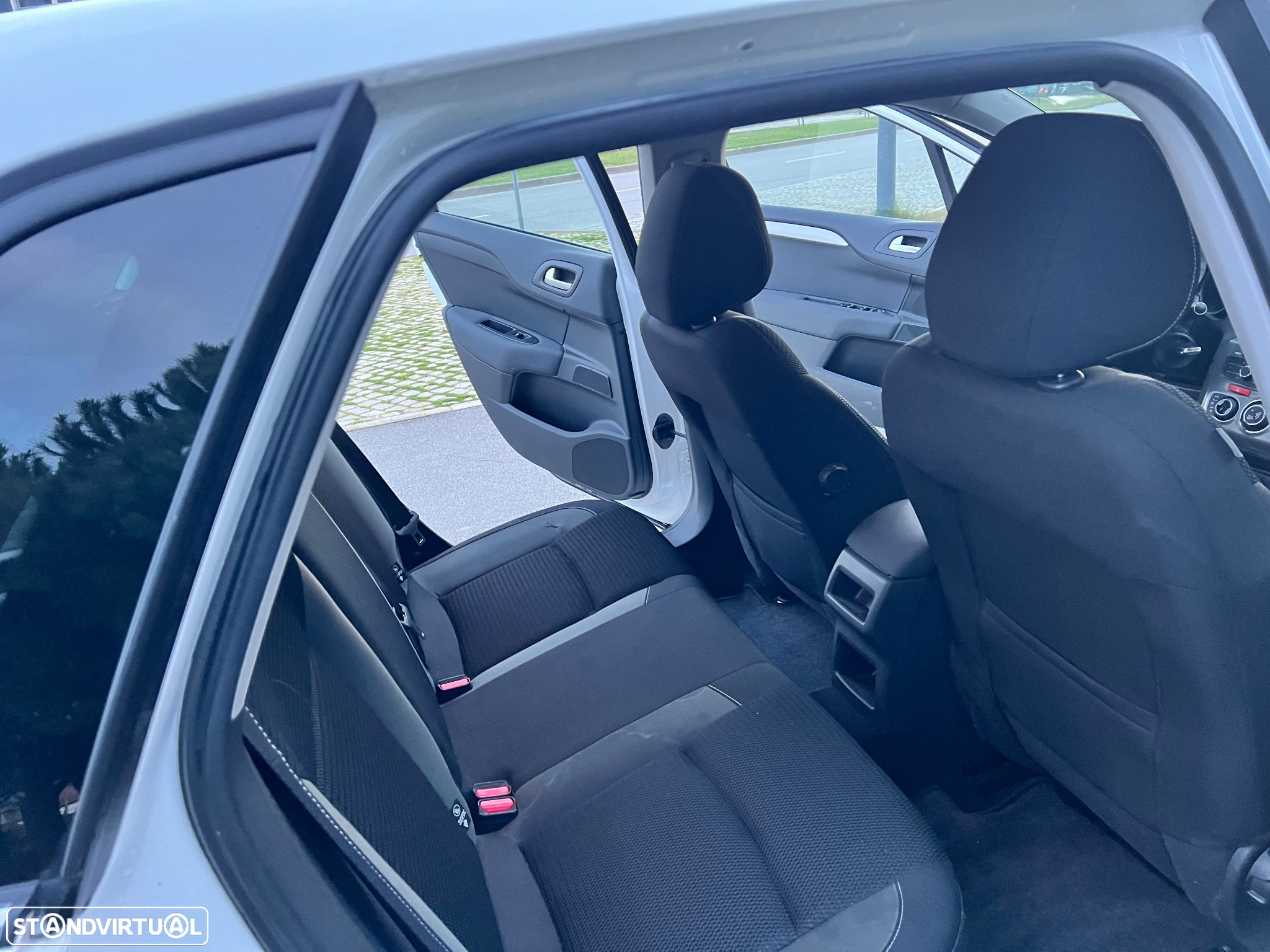Citroën C4 BlueHDi 100 Stop&Start 86g Selection - 14