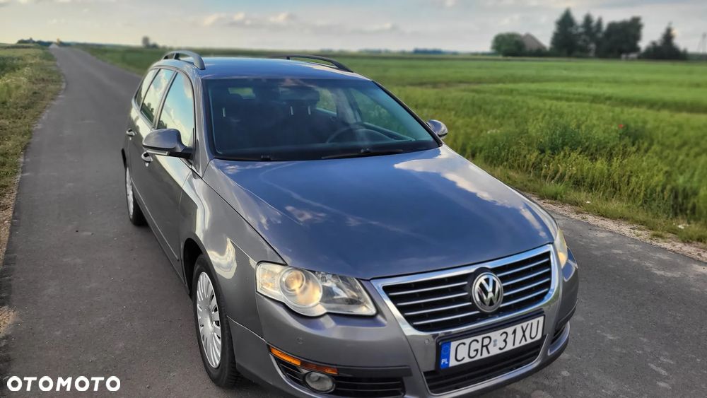 Volkswagen Passat - 2