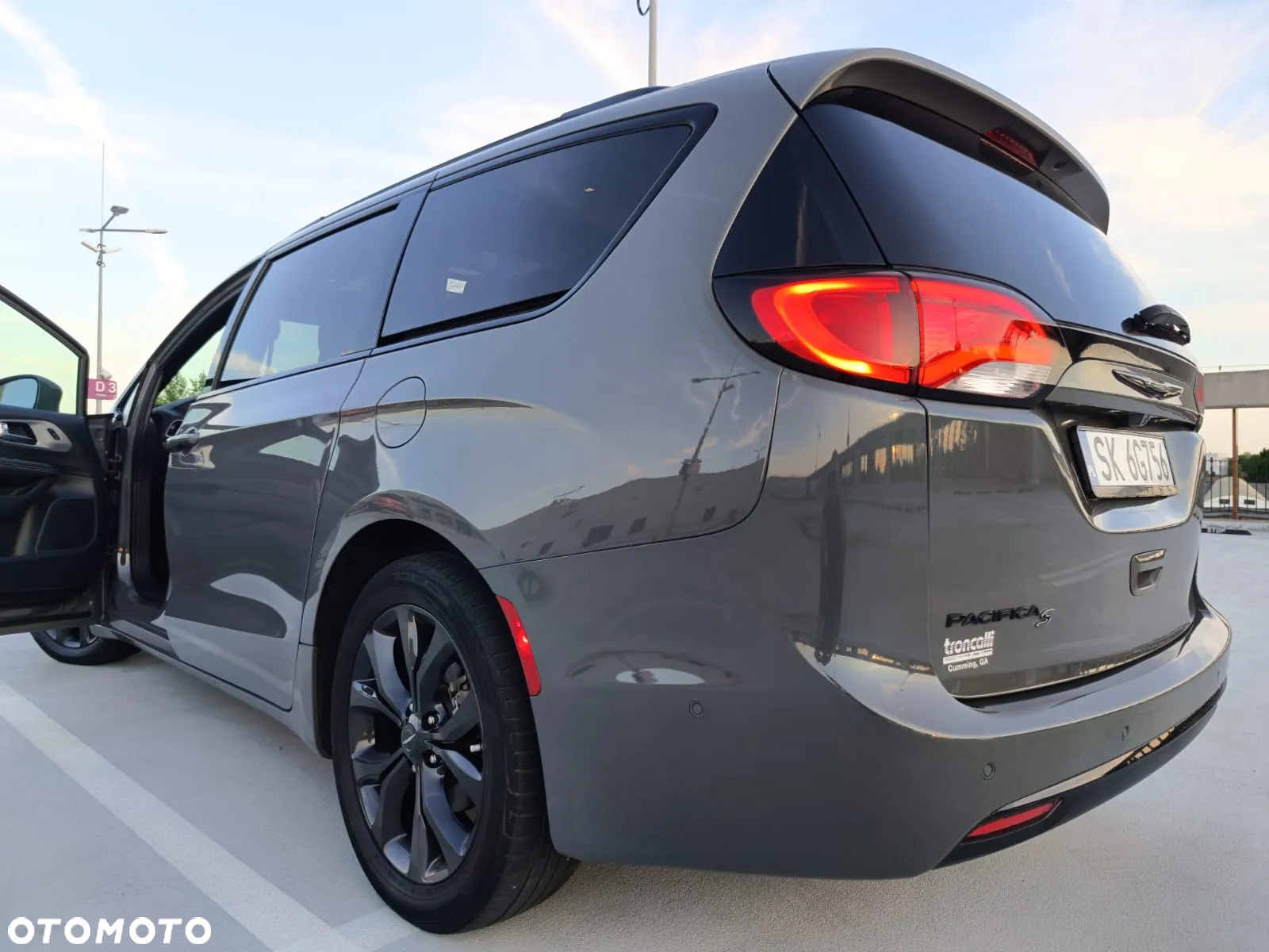 Chrysler Pacifica - 7