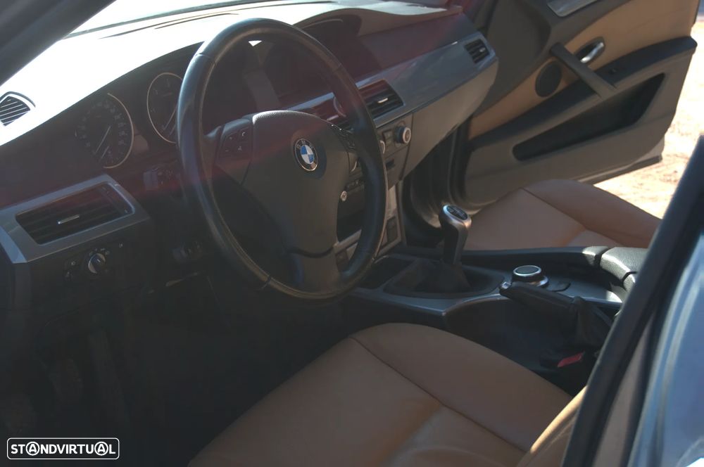 BMW 520 d Touring - 14