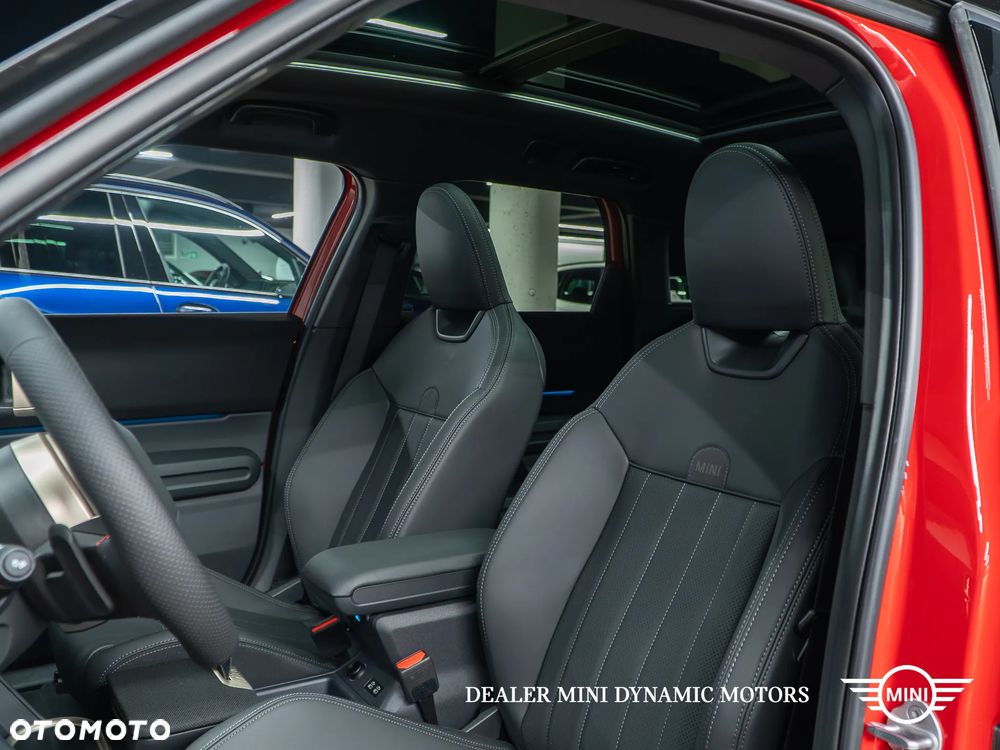 MINI Countryman S ALL4 John Cooper Works Trim - 15