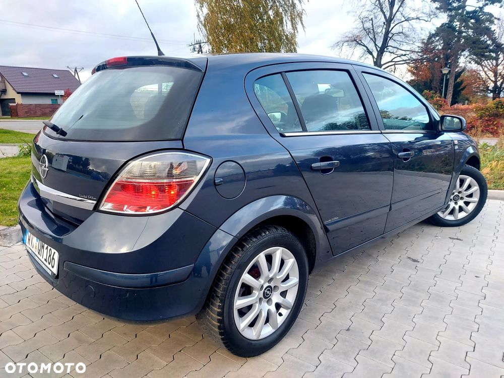 Opel Astra 1.8 Edition - 15