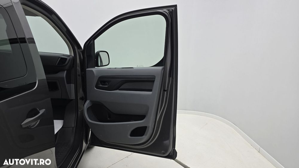 Toyota Proace 1.5 D-4D 120CP 8+1 L2H1 Base+ - 18